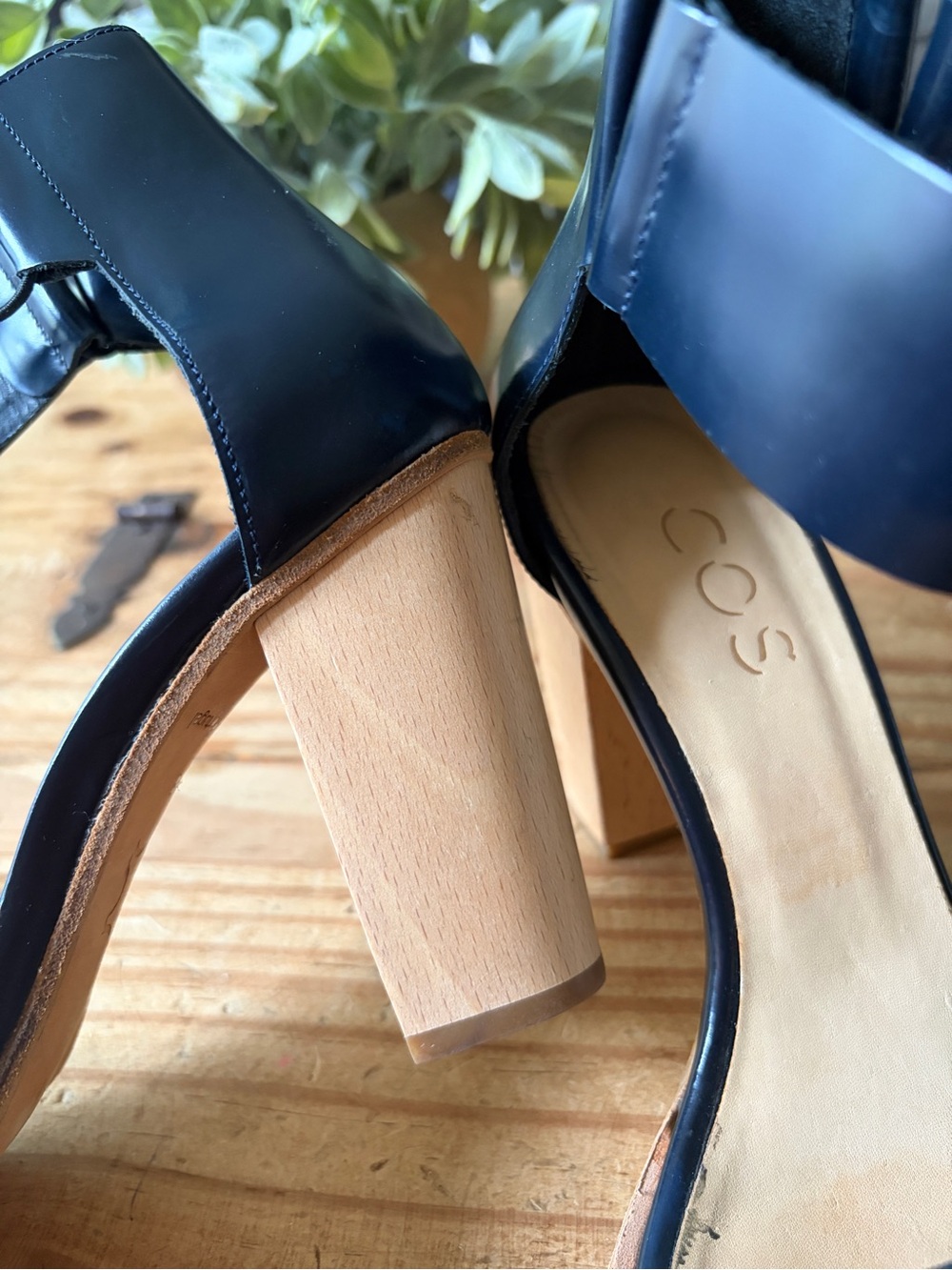 COS Navy Leather Sandal Wood Block Heel  Size 38 7.5 - Picture 8 of 13